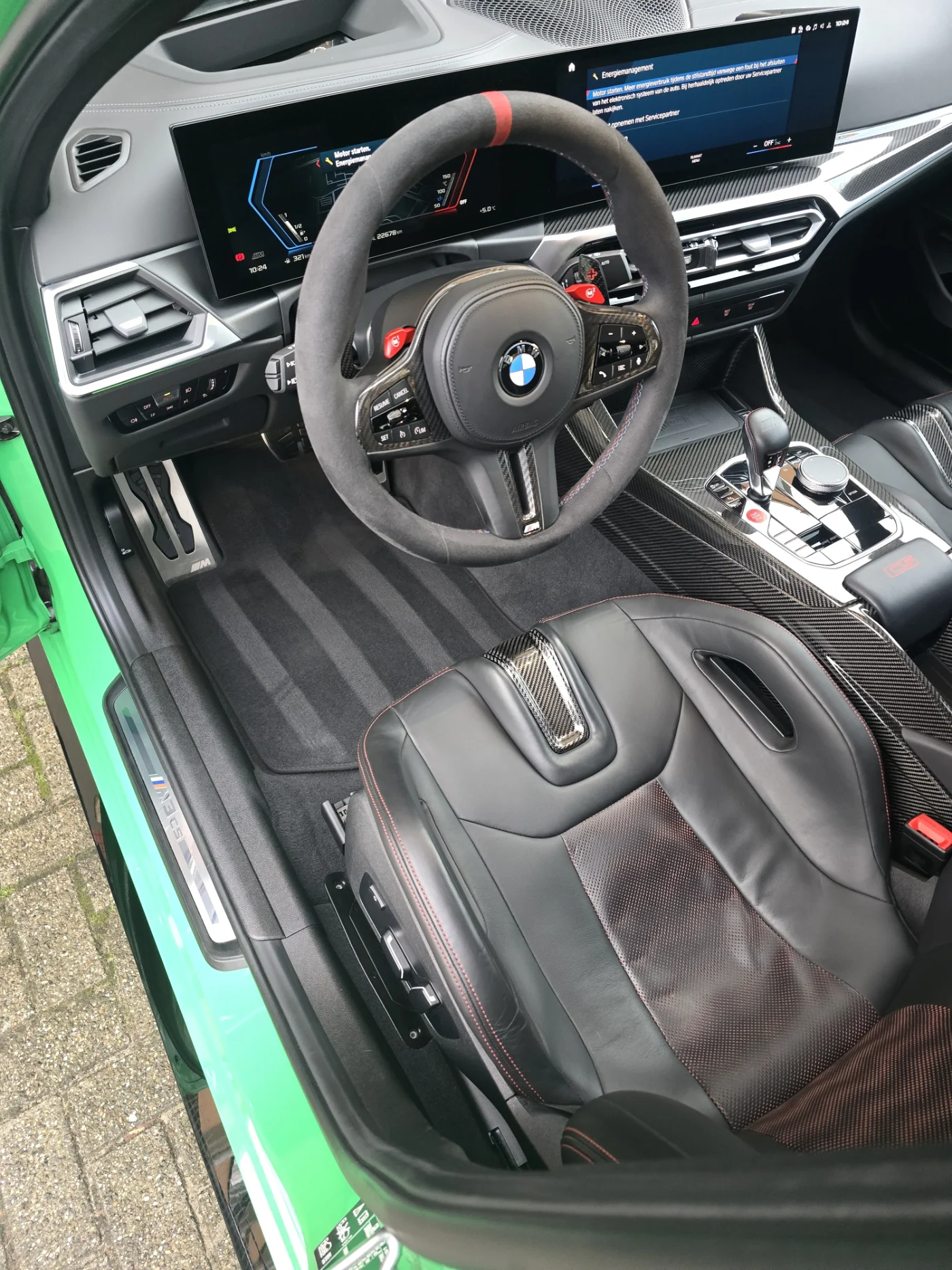 BMW M3 CS interieur na reiniging